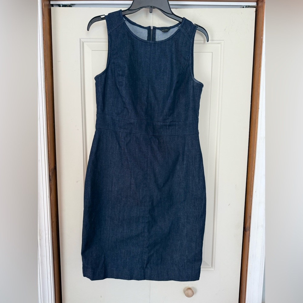 Ann Taylor denim sleeveless dress size 10 excellent condition